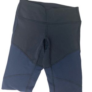 Lululemon Navy & Black Leggings